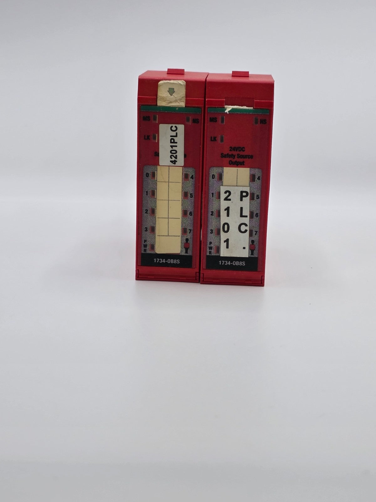 Allen-Bradley 1734-OB8S Series A POINT Guard I/O 8-Point Safety Output Module