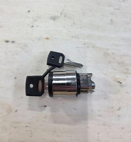 Schneider Electric ZB4BG4 Harmony XB4 Keyed Selector Switch 2 Position w/ 2 Keys