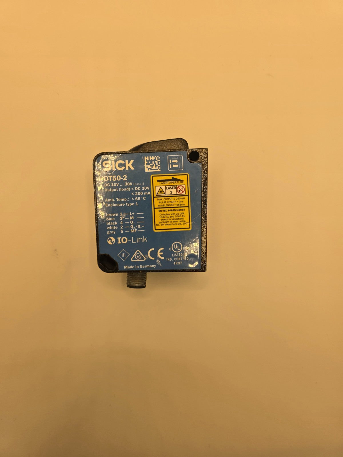 SICK DT50-2 Laser Distance Sensor 10-30V DC IO-Link 